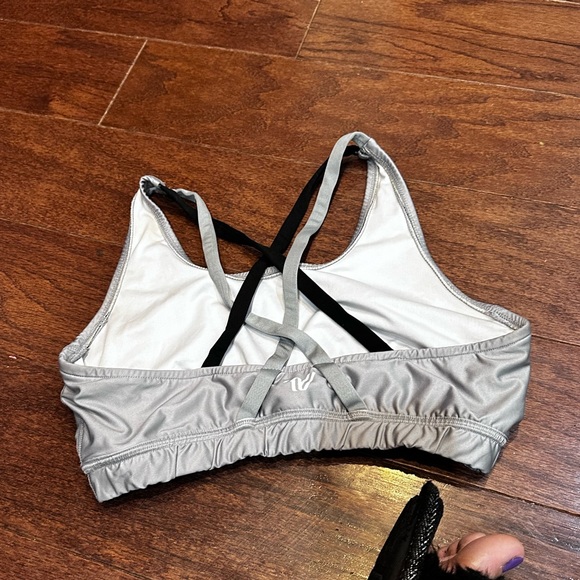 Varsity Spirit Gray Sports Bra Size Medium - Picture 2 of 3